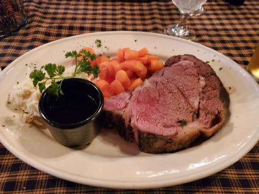 Rainbow Grille & Tavern signature dishes Rainbow Trout, Filet Steaks, Duck Salads, Woodsman Steak, Mill Cove Pie